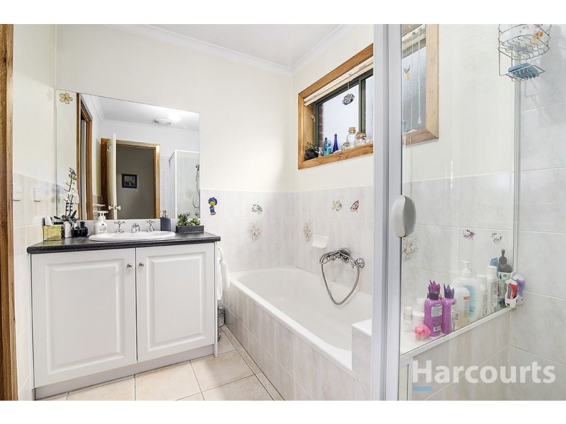2/21 Farnham Road, Bayswater VIC 3153