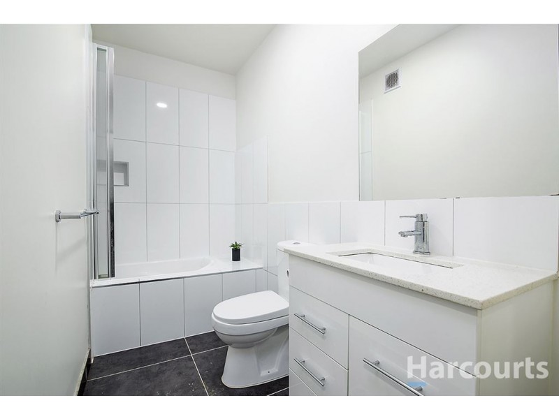 2/2 Woodvale Road, Boronia VIC 3155