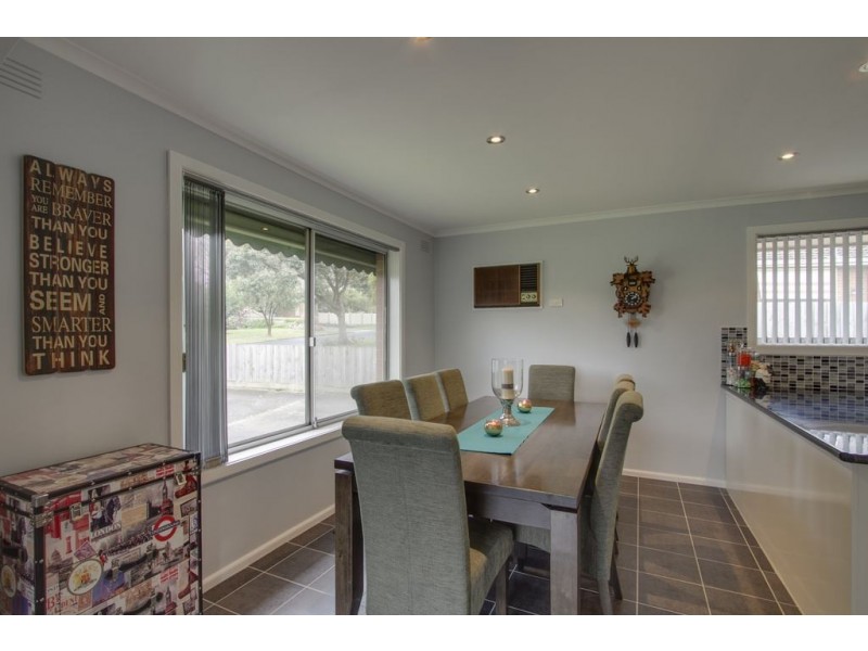 106 Daffodil Road, Boronia VIC 3155