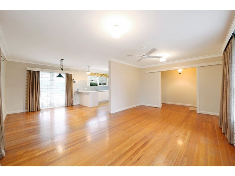 9 Lydford Road, Ferntree Gully VIC 3156