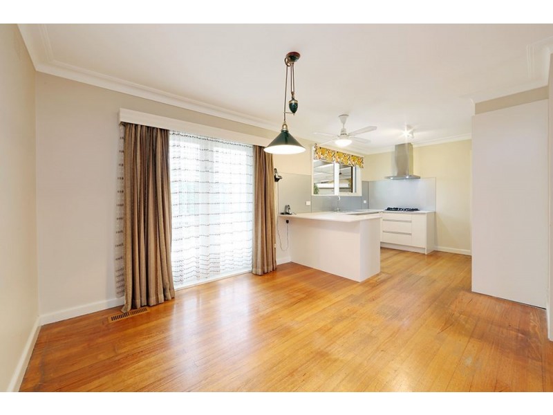 9 Lydford Road, Ferntree Gully VIC 3156