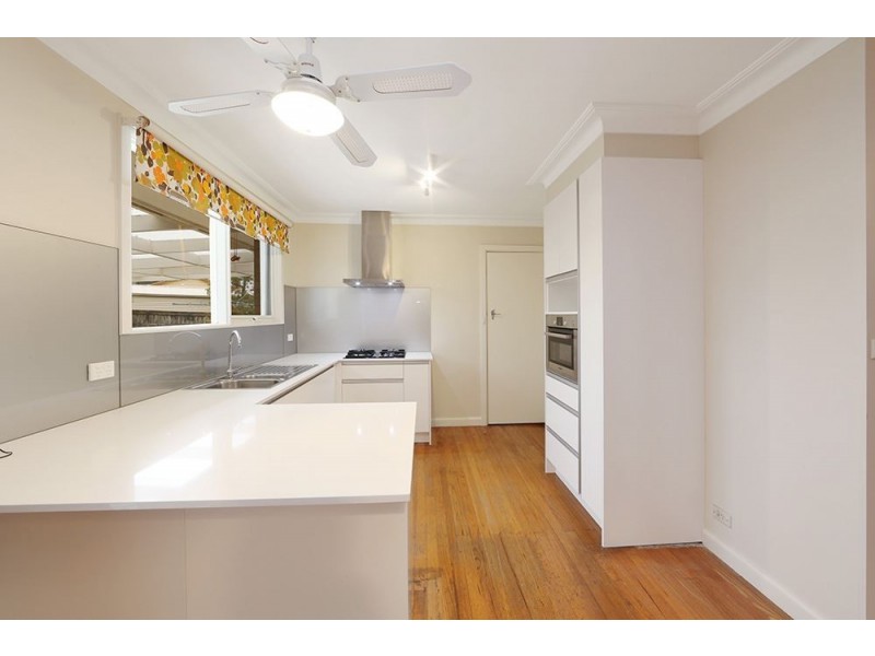 9 Lydford Road, Ferntree Gully VIC 3156
