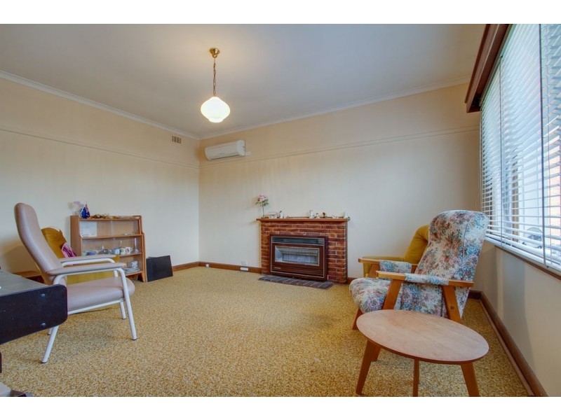 19 Bowen Street, Ferntree Gully VIC 3156