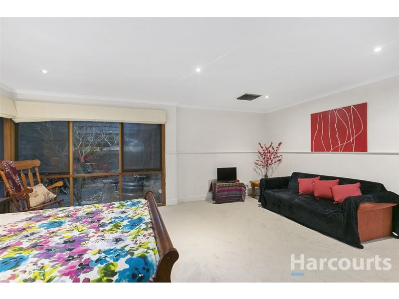 34 Jennifer Crescent, Bayswater North VIC 3153