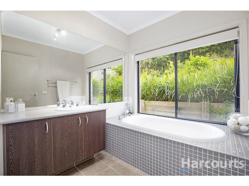 16 Mercia Avenue, The Basin VIC 3154