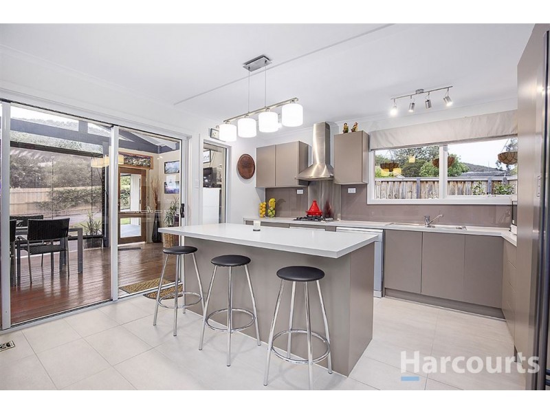 1 Chestnut Avenue, Ferntree Gully VIC 3156