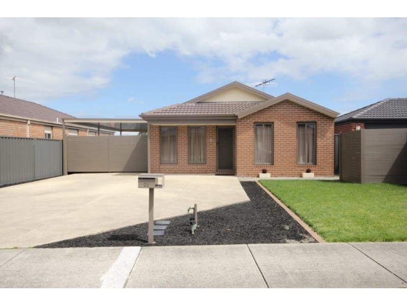 21 Elderberry Way, Pakenham VIC 3810