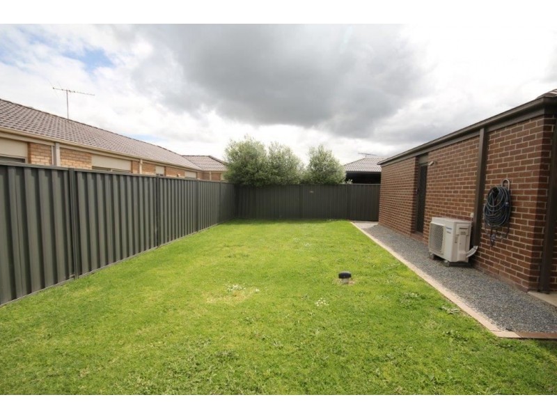 21 Elderberry Way, Pakenham VIC 3810