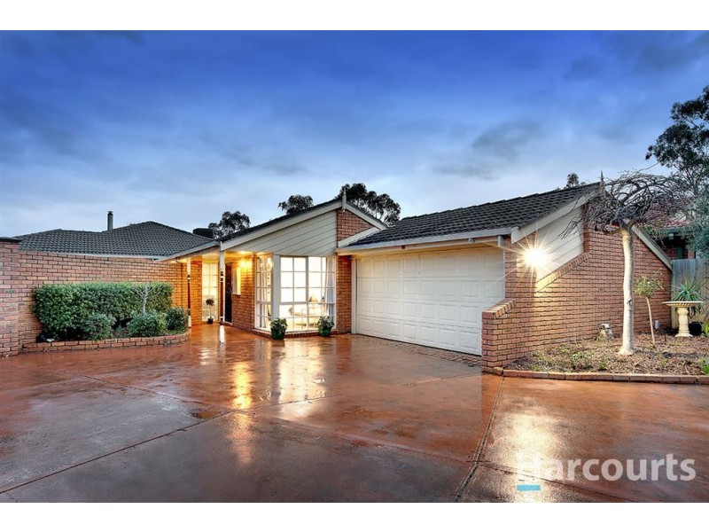 4 Baunton Court, Kilsyth South VIC 3137