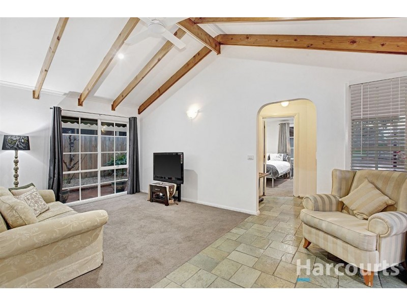 4 Baunton Court, Kilsyth South VIC 3137