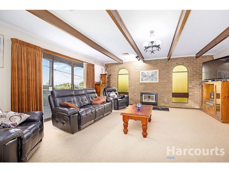 42 Walnut Drive, Kilsyth VIC 3137