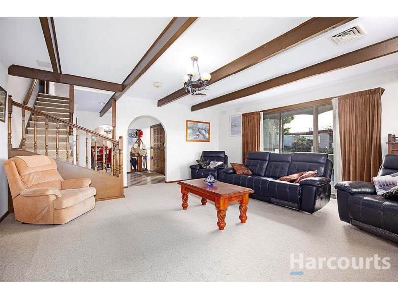 42 Walnut Drive, Kilsyth VIC 3137