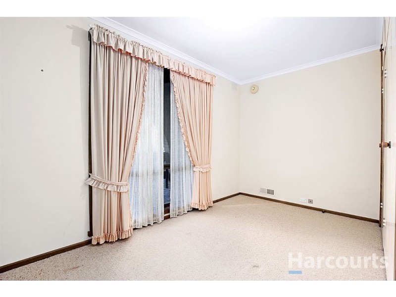 42 Walnut Drive, Kilsyth VIC 3137
