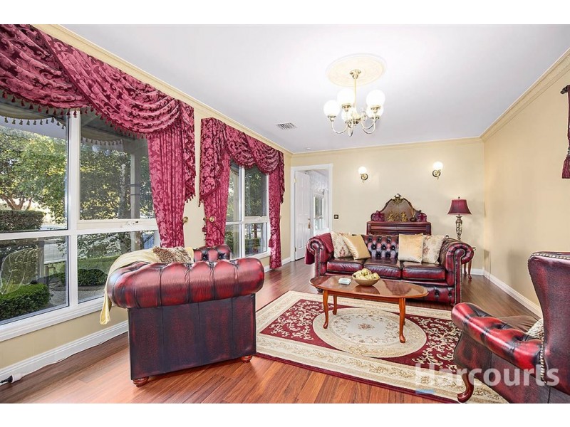 1 Oliver Court, Ferntree Gully VIC 3156