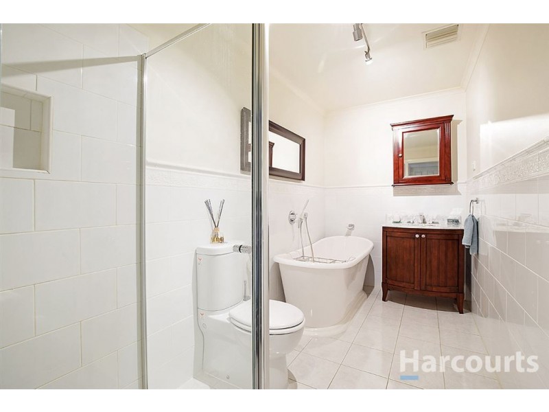 1 Oliver Court, Ferntree Gully VIC 3156