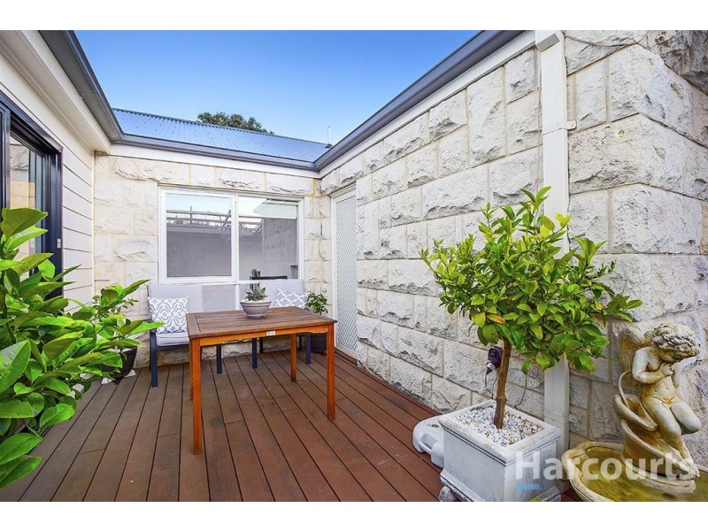 1 Oliver Court, Ferntree Gully VIC 3156