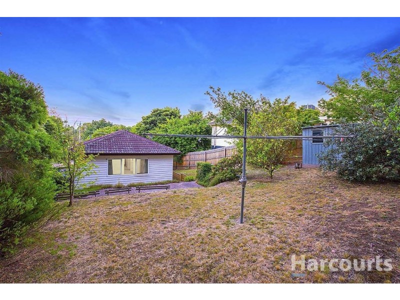 24 Robertson Crescent, Boronia VIC 3155