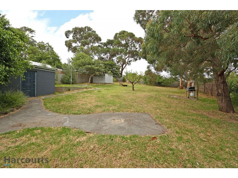 4 Roberts Street, Ferntree Gully VIC 3156