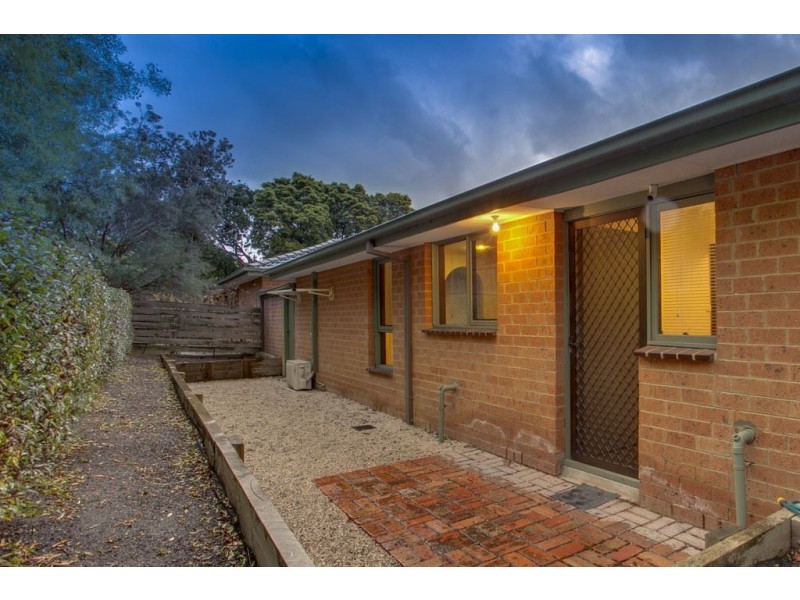3/2 The Crescent, Ferntree Gully VIC 3156