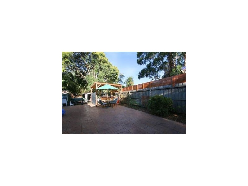 8 Hollyoak Court, Ferntree Gully VIC 3156