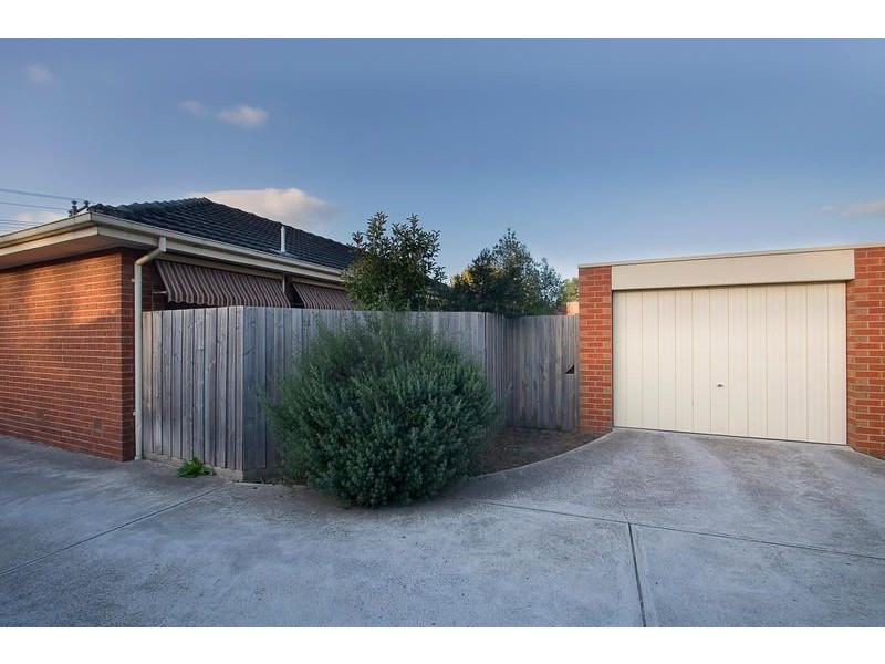 1/8 Swanley Avenue, Bayswater North VIC 3153