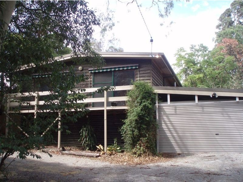 42 Greenhill Drive, Bayswater VIC 3153