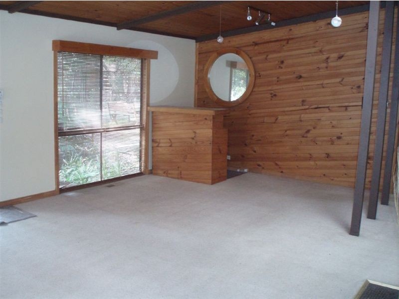 42 Greenhill Drive, Bayswater VIC 3153