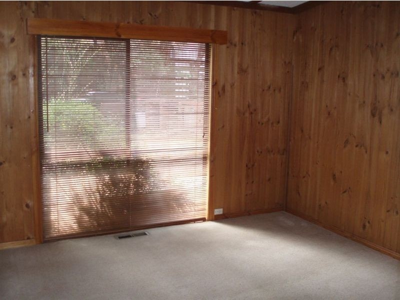 42 Greenhill Drive, Bayswater VIC 3153