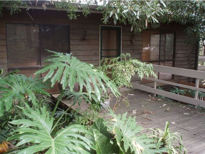 42 Greenhill Drive, Bayswater VIC 3153