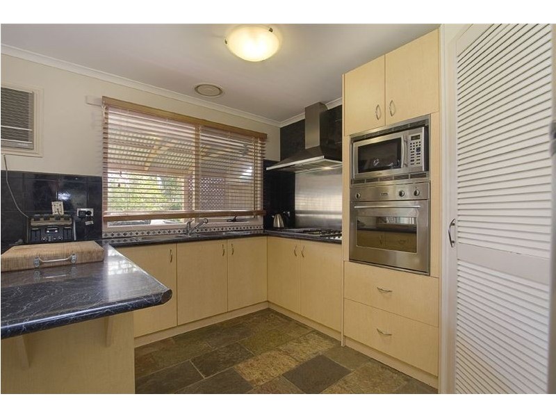 106 Windermere Drive, Ferntree Gully VIC 3156