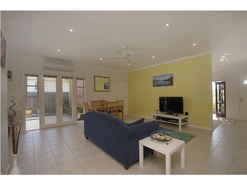 1/14 Neilson Street, Bayswater VIC 3153