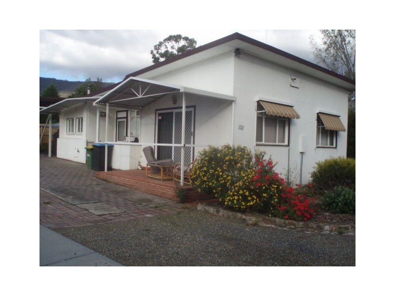 1/121 Underwood Road, Ferntree Gully VIC 3156