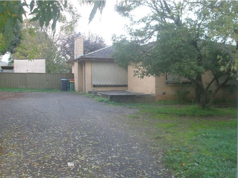 71 Commercial Road, Ferntree Gully VIC 3156