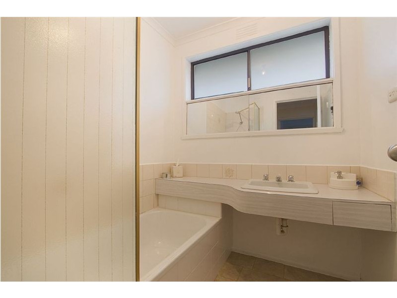 31 Laurel Avenue, Boronia VIC 3155