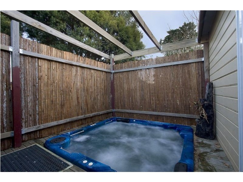 31 Laurel Avenue, Boronia VIC 3155