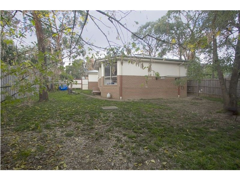2/5 Christopher Avenue, The Basin VIC 3154