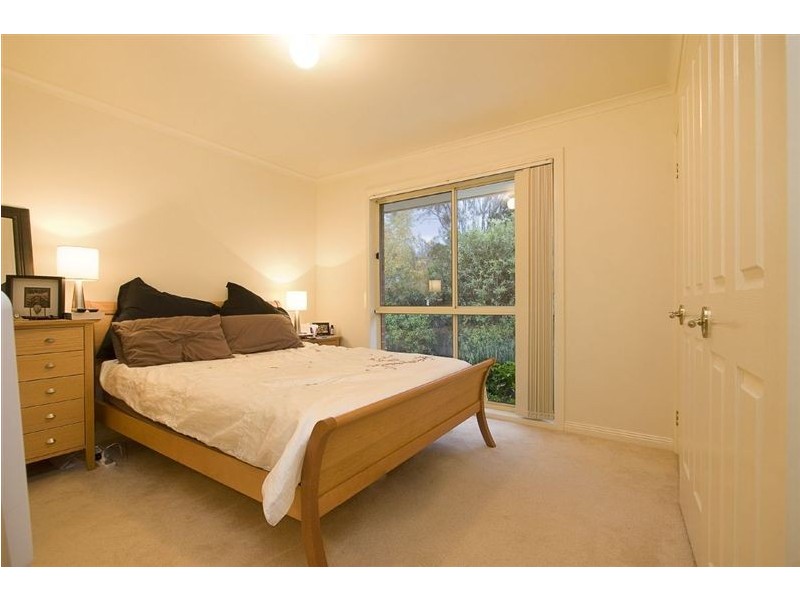 2/8 Swanley Avenue, Bayswater North VIC 3153