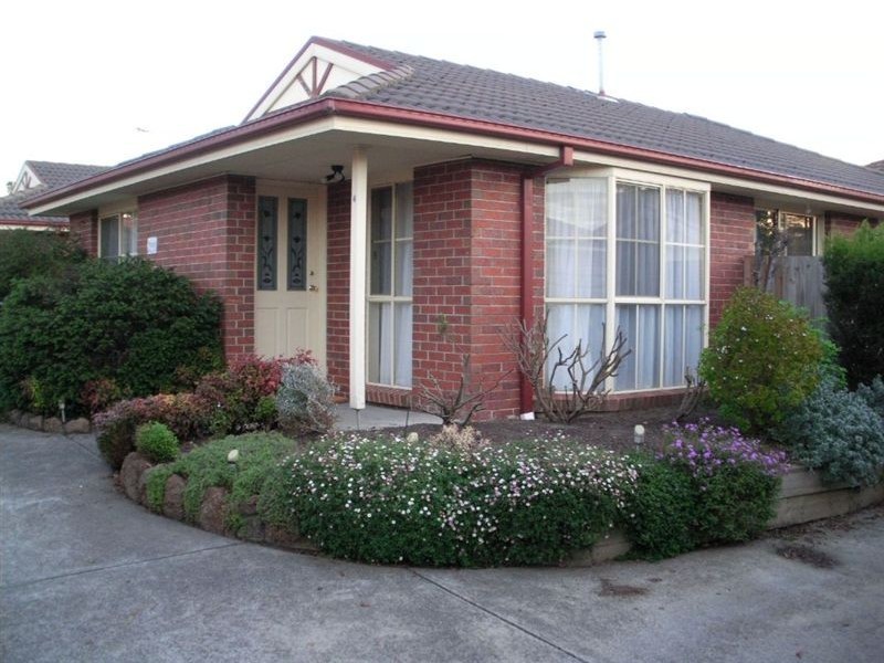 4/31 Edina Road, Ferntree Gully VIC 3156