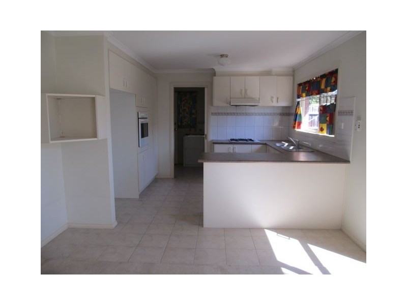 4/31 Edina Road, Ferntree Gully VIC 3156