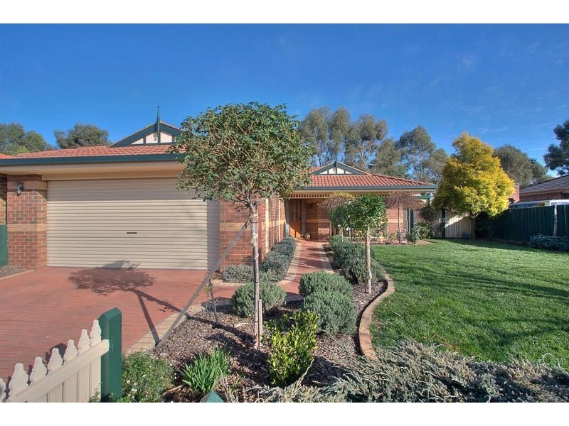 197 Windermere Drive, Ferntree Gully VIC 3156