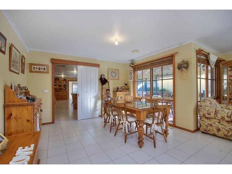 197 Windermere Drive, Ferntree Gully VIC 3156
