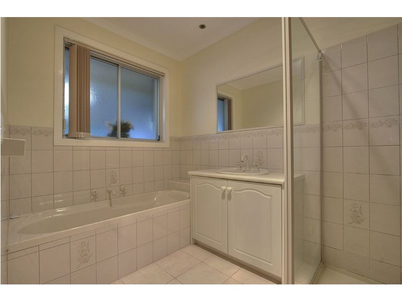 6 Stanley Street, The Basin VIC 3154