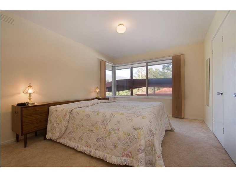 6 Stanley Street, The Basin VIC 3154