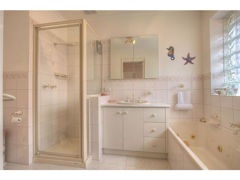 15 Marlborough Road, Bayswater VIC 3153