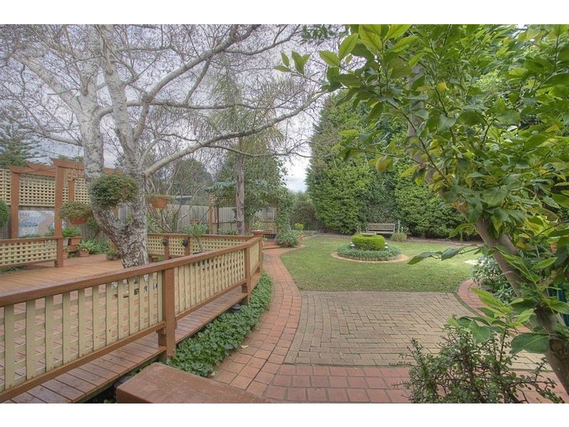 15 Marlborough Road, Bayswater VIC 3153