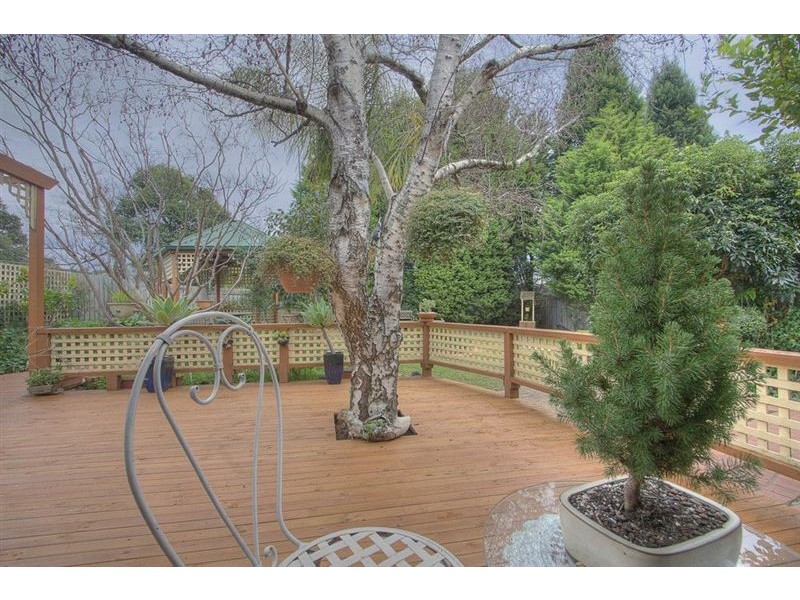 15 Marlborough Road, Bayswater VIC 3153