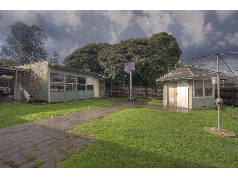 27 Sasses Avenue, Bayswater VIC 3153