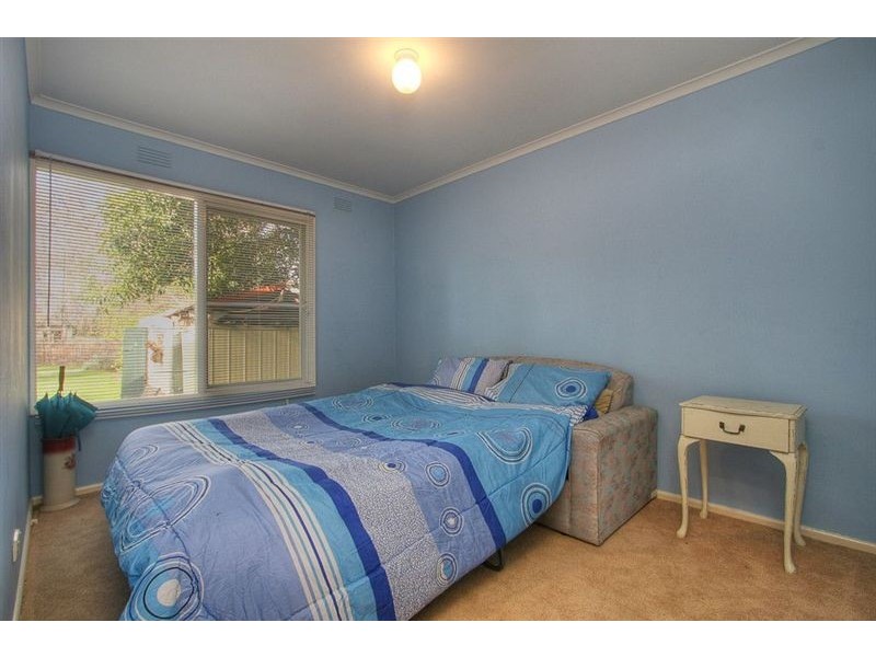 52 King Parade, Knoxfield VIC 3180