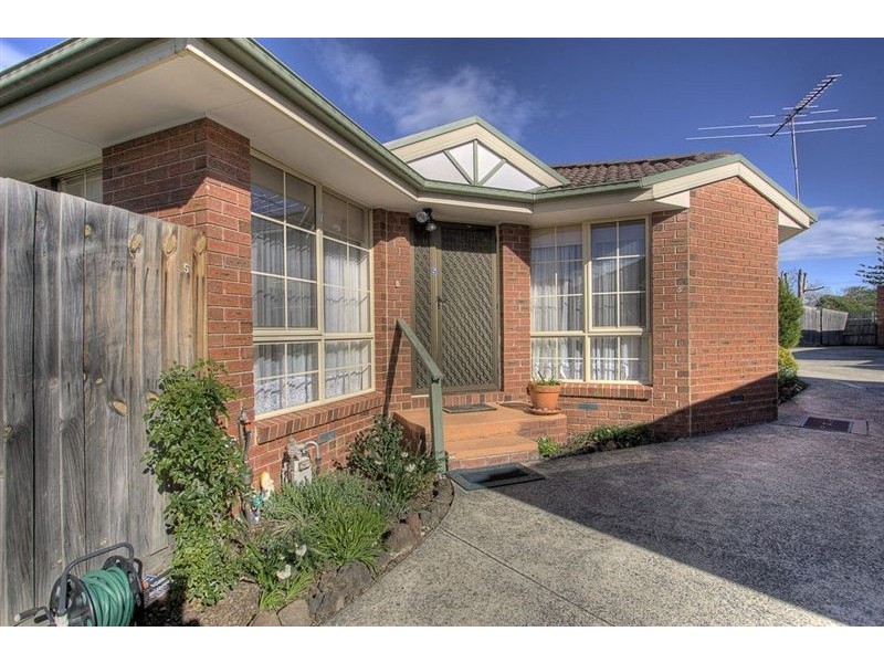 5/6 Callemondah Court, Ferntree Gully VIC 3156