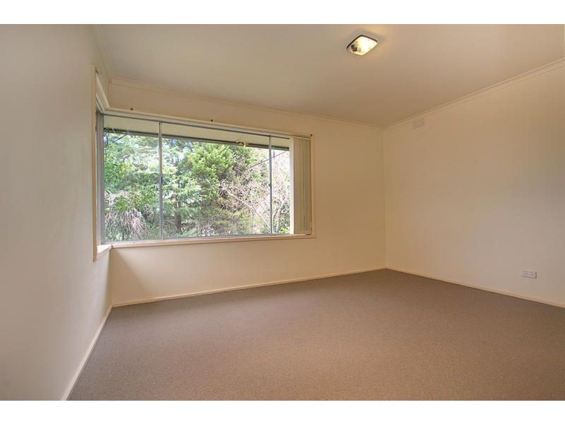 26 Lynn Drive, Ferntree Gully VIC 3156